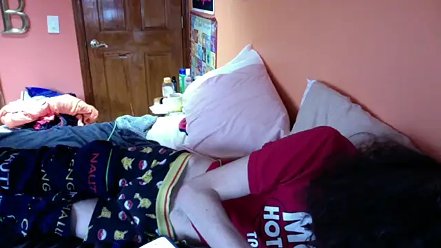 Snapshot of Teddy4420 chatting on March 25, 2026, 2:45 pm Teddy4420 online show from March 25, 2026, 2:45 pm