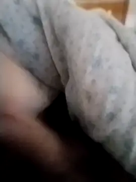 Snapshot of cazzogiovane19 chatting on March 29, 2026, 8:03 am cazzogiovane19 online show from March 29, 2026, 8:03 am