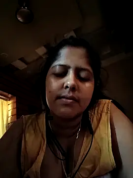 Snapshot of Aditi_sarkar chatting on April 15, 2026, 10:44 am Aditi sarkar online show from April 15, 2026, 10:44 am