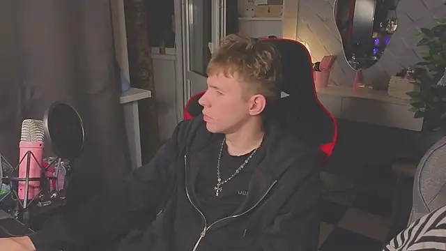 Snapshot of meowmeowland chatting on March 24, 2026, 7:19 pm meowmeowland online show from March 24, 2026, 7:19 pm