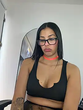 Valerie-S online show from June 3, 2026, 2:33 pm