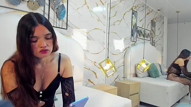 MollySweett  online show from March 25, 2026, 2:12 pm