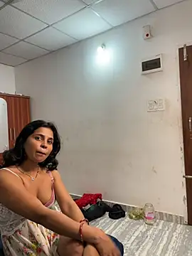 hornysofiya online show from July 16, 2026, 6:58 pm