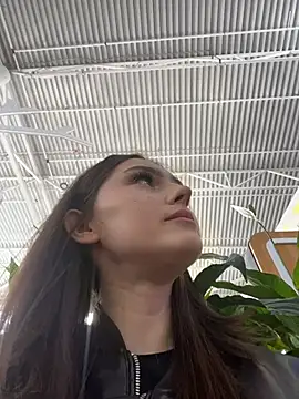 AnitaFly online show from May 10, 2026, 12:43 pm