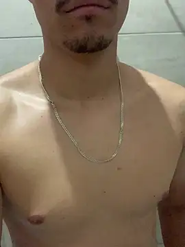 novinhho online show from March 24, 2026, 10:15 pm