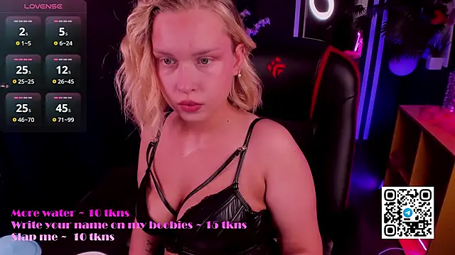angelic coy online show from May 7, 2026, 10:53 am