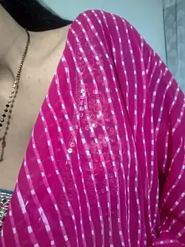 khushi ji00 online show from May 6, 2026, 12:32 pm