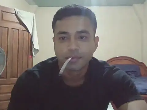 User 02  online show from June 25, 2026, 5:12 am