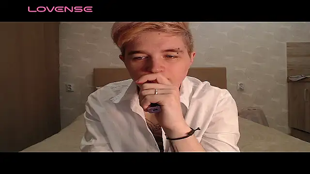 ErlineAbey online show from March 30, 2026, 4:52 pm