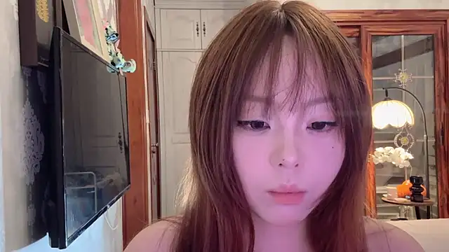 thelittlexx online show from May 20, 2026, 7:36 am