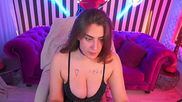 HeyKitten online show from May 3, 2026, 8:48 pm