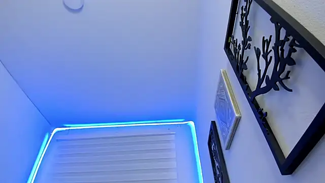 Sara Red X online show from March 27, 2026, 3:12 am