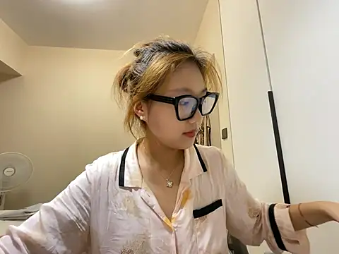 tutu512 online show from July 1, 2026, 1:34 pm