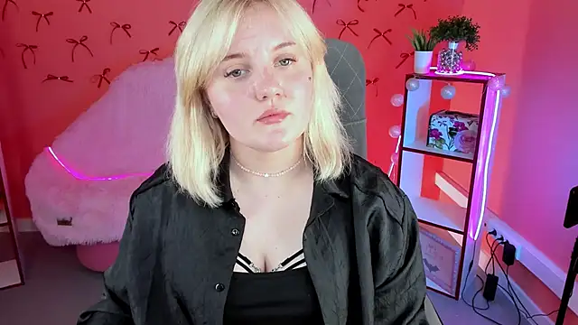 KathyBriggs online show from March 26, 2026, 9:37 am