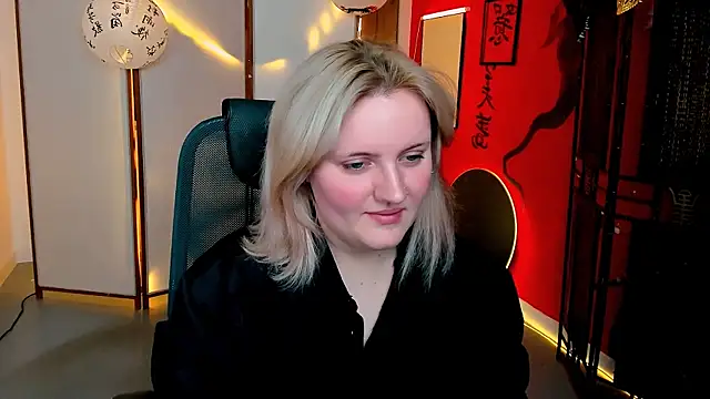 Snapshot of KathyBriggs chatting on May 3, 2026, 5:13 am KathyBriggs online show from May 3, 2026, 5:13 am