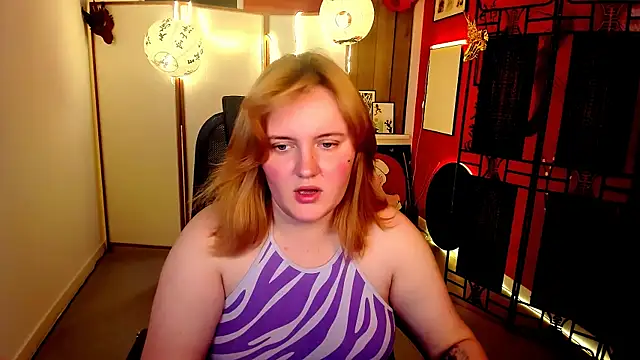 Snapshot of KathyBriggs chatting on July 7, 2026, 6:47 am KathyBriggs online show from July 7, 2026, 6:47 am