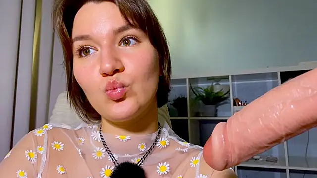 kissable era online show from July 6, 2026, 11:40 am