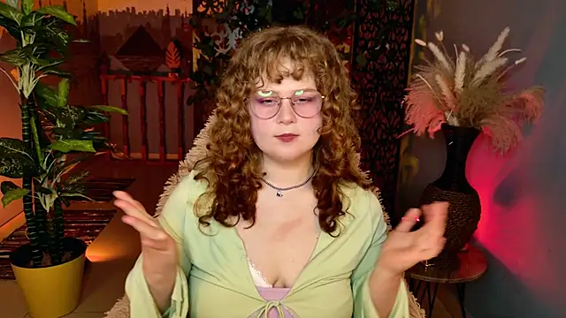 Snapshot of SaraSweetness chatting on April 3, 2026, 9:18 am SaraSweetness online show from April 3, 2026, 9:18 am