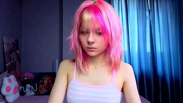 Snapshot of PerryKitty chatting on July 11, 2026, 3:37 pm PerryKitty online show from July 11, 2026, 3:37 pm