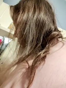 Snapshot of 023thickandjuicy07 chatting on April 3, 2026, 2:42 am 023thickandjuicy07 online show from April 3, 2026, 2:42 am