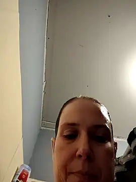 Snapshot of 023thickandjuicy07 chatting on April 5, 2026, 3:04 am 023thickandjuicy07 online show from April 5, 2026, 3:04 am