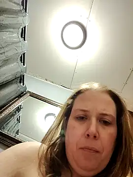 Snapshot of 023thickandjuicy07 chatting on April 12, 2026, 2:27 am 023thickandjuicy07 online show from April 12, 2026, 2:27 am
