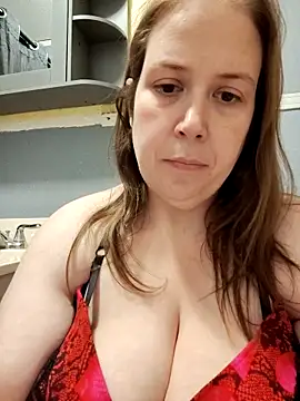 Snapshot of 023thickandjuicy07 chatting on April 30, 2026, 2:40 am 023thickandjuicy07 online show from April 30, 2026, 2:40 am