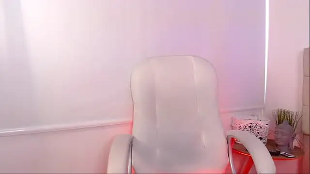 valkiria sex  online show from March 26, 2026, 1:49 pm