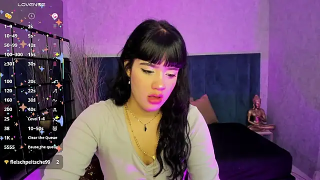 Antoniajblair online show from April 30, 2026, 11:27 am