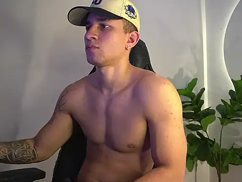 Thin tommy01 online show from May 2, 2026, 12:48 am