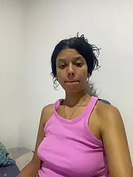 Nia Roswell online show from March 28, 2026, 5:07 am