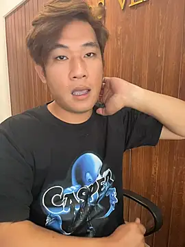 Snapshot of Titanryu chatting on July 10, 2026, 2:49 am Titanryu online show from July 10, 2026, 2:49 am
