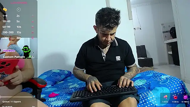 allison maxtattoo  online show from May 18, 2026, 4:07 am