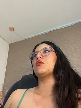 babylexi18 online show from June 27, 2026, 7:41 pm