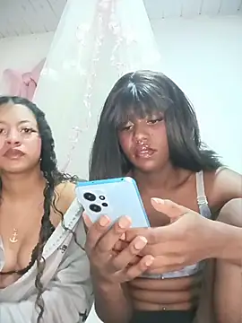 BelleKaty  online show from April 12, 2026, 8:25 pm