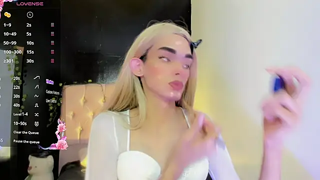 Snapshot of cami_valkyrie chatting on July 13, 2026, 1:52 am cami valkyrie online show from July 13, 2026, 1:52 am