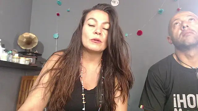  bonnie and clyde online show from May 27, 2026, 8:06 pm