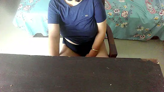 cutechandani online show from April 6, 2026, 11:49 pm