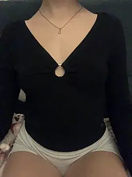 Branquinha rose online show from June 14, 2026, 2:24 am