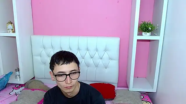 23alana online show from May 20, 2026, 3:02 am