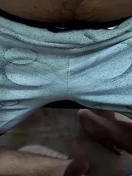 Snapshot of sweetcock180 chatting on March 28, 2026, 9:09 am sweetcock180 online show from March 28, 2026, 9:09 am