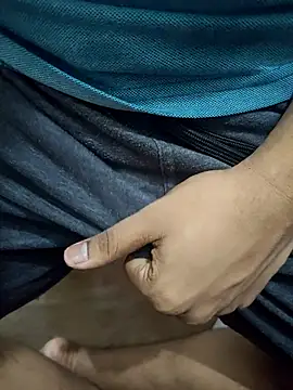 Snapshot of sweetcock180 chatting on April 13, 2026, 9:37 am sweetcock180 online show from April 13, 2026, 9:37 am