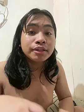 lulueraxxxx online show from May 22, 2026, 9:53 pm