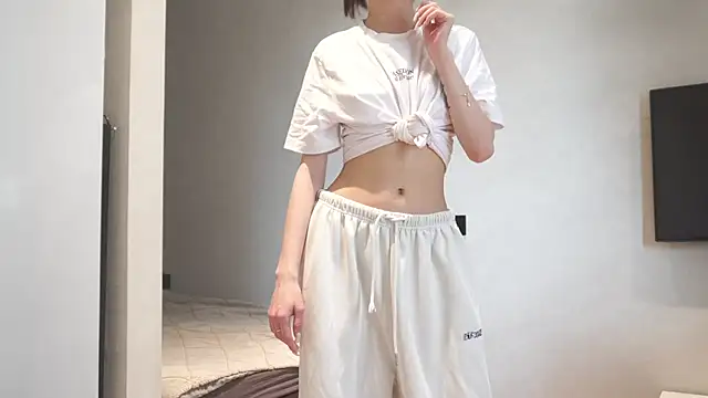 SakuraDoll online show from April 1, 2026, 8:59 am