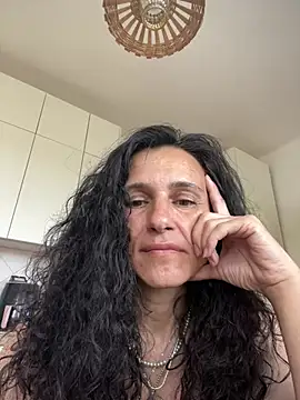 Snapshot of StellaMia263 chatting on June 7, 2026, 2:43 pm StellaMia263 online show from June 7, 2026, 2:43 pm