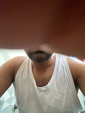 Snapshot of 9inchesHire chatting on April 16, 2026, 1:17 am 9inchesHire online show from April 16, 2026, 1:17 am