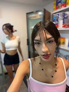 amydexter online show from May 16, 2026, 11:09 am