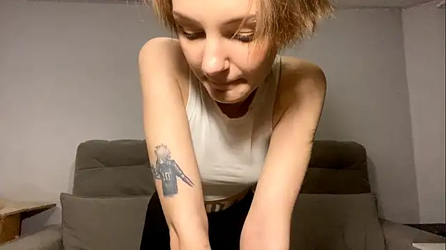 SleepySonya1 online show from April 3, 2026, 2:37 pm