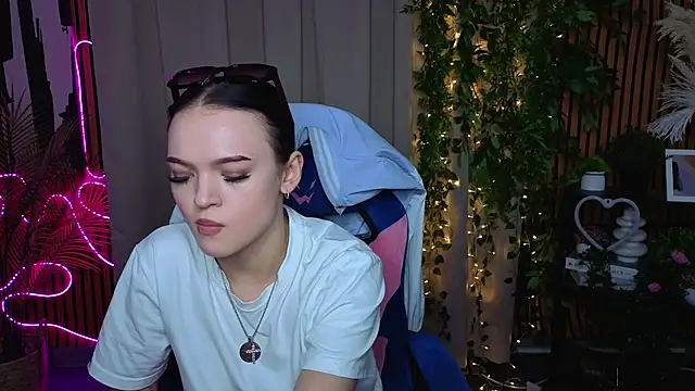 DoraMorgan online show from April 5, 2026, 2:47 pm