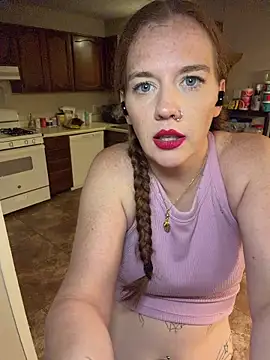 RoxyRedXO12 online show from April 11, 2026, 4:17 am